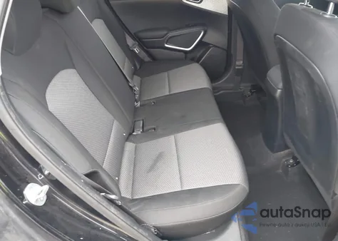 2020 Kia Soul Lx z USA, uszkodzony, nr VIN KNDJ23AU8L7029050